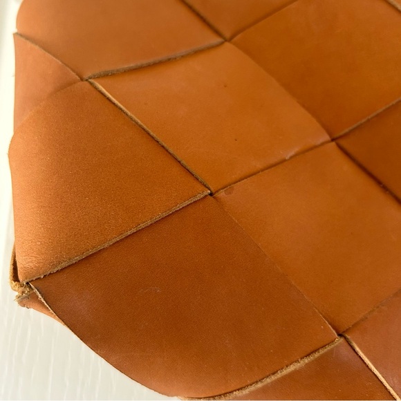 Parker Clay Acacia Woven Crossbody Bag - Picture 6 of 10